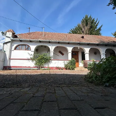 Сasa de vacaciones Mandulaág