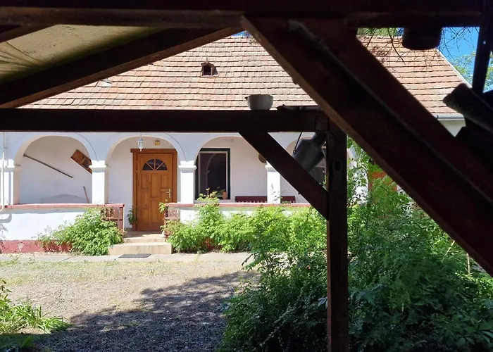 Mandulaág Сasa de vacaciones *